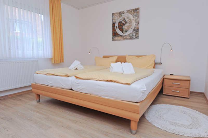 Haus Ursula Apartment Bensersiel Bagian luar foto
